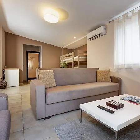 Colors Living Apartman *